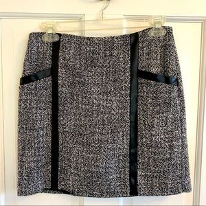 BR tweed and leather mini skirt